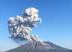 日本樱岛火山突然喷发，富士山也开始冒